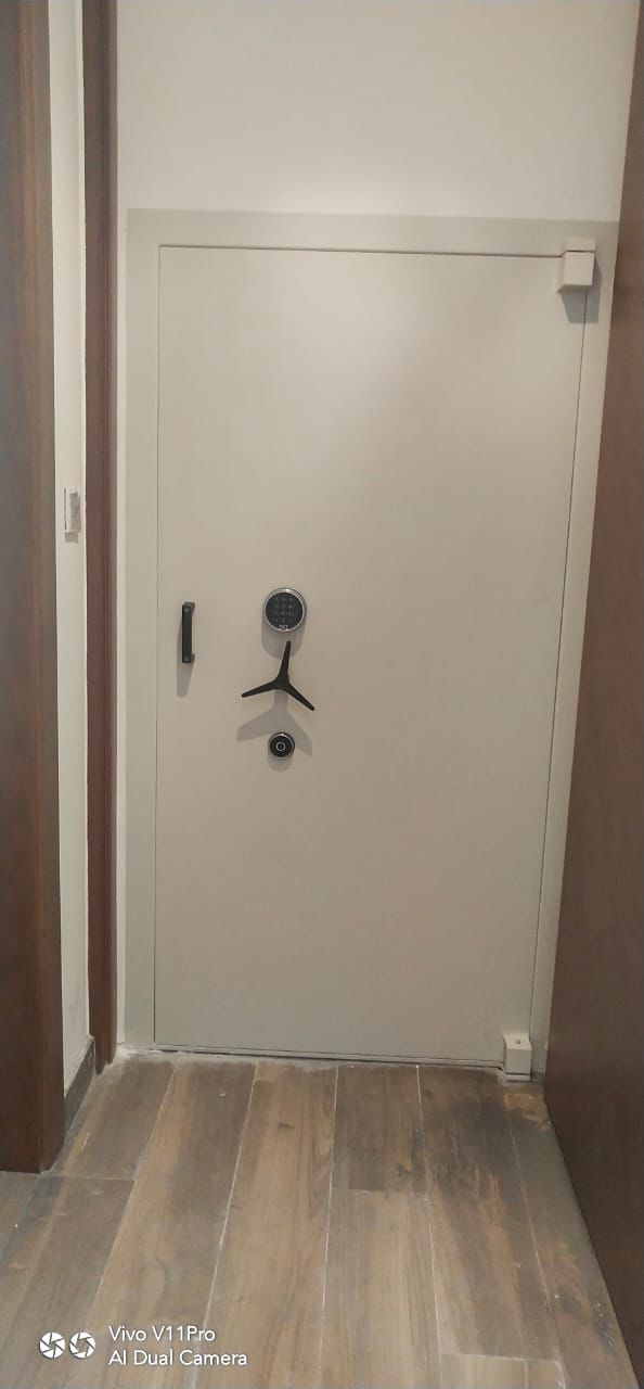 Secure Room Door From Safe Master